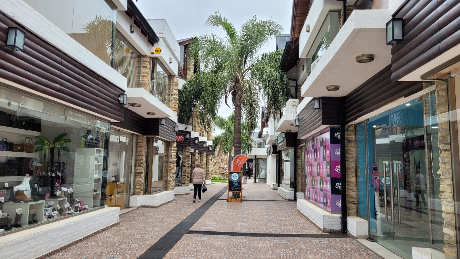 Comercios del casco histórico palpitan el Día del Padre con importantes descuentos